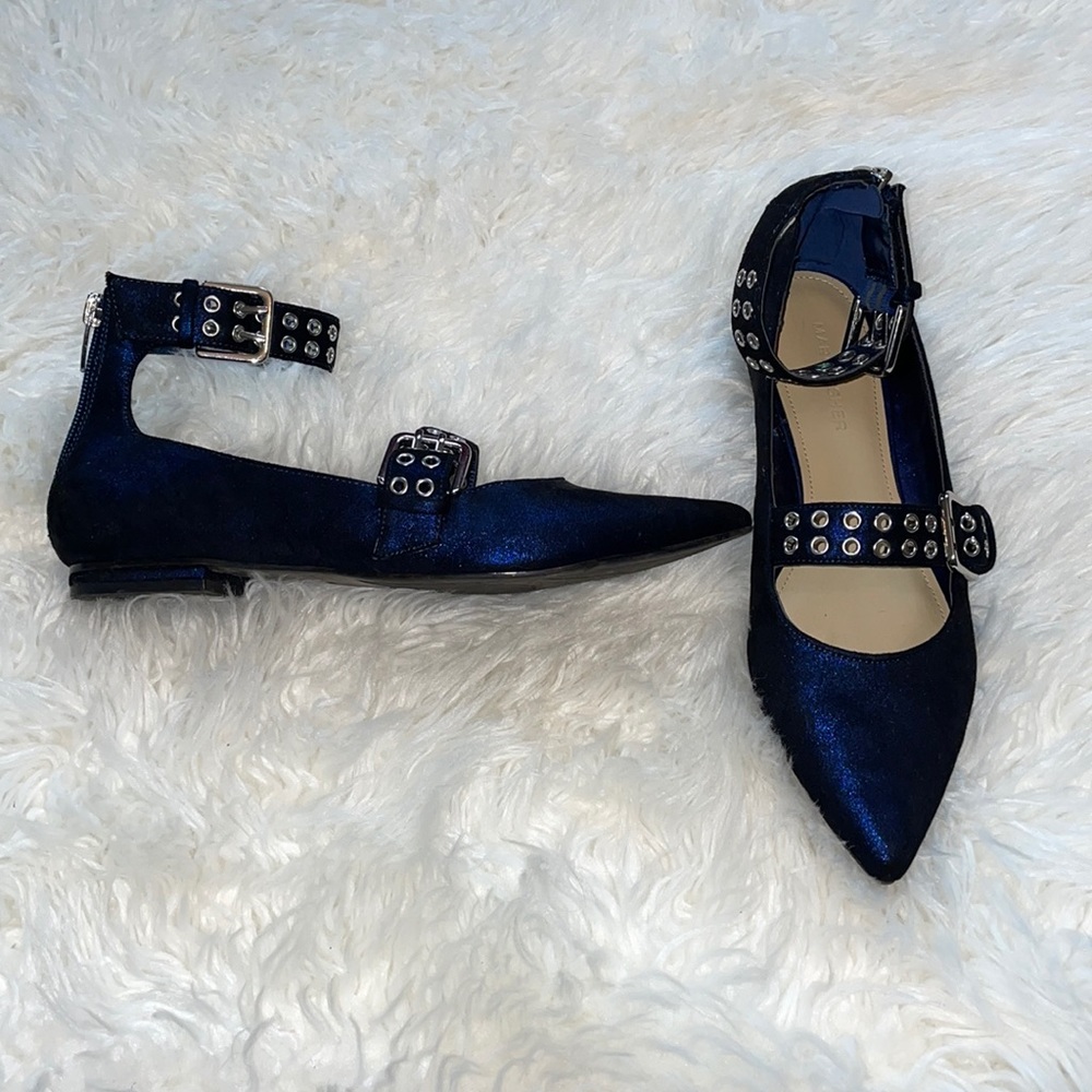 Marc Fisher -sz 7.5- ankle strap flats